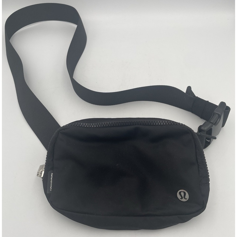 Lululemon Everywhere Belt Bag Black 1L Waist Pack Crossbody Fanny Pack